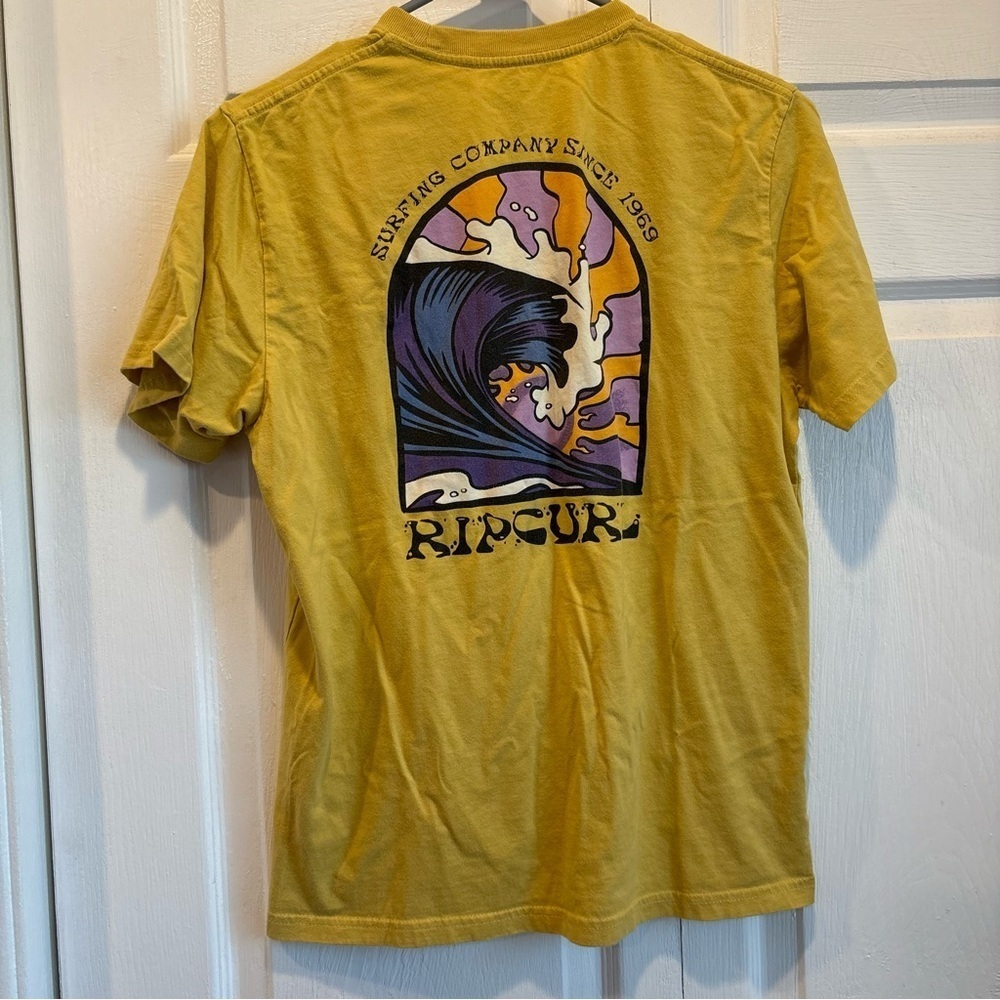 Yellow Ripcurl Standard Fit Short Sleeve T-Shirt - Size Small - Picture 4 of 4